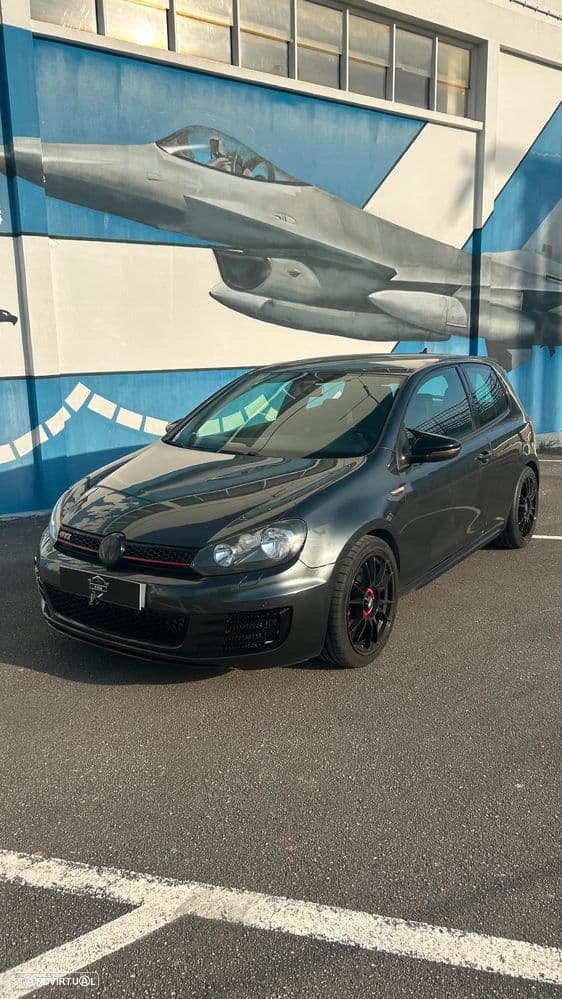 Volkswagen Golf 2.0 GTI