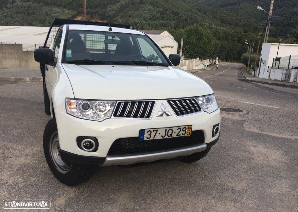 Mitsubishi L200 2.5 DI-D Club Intense 3L 4WD