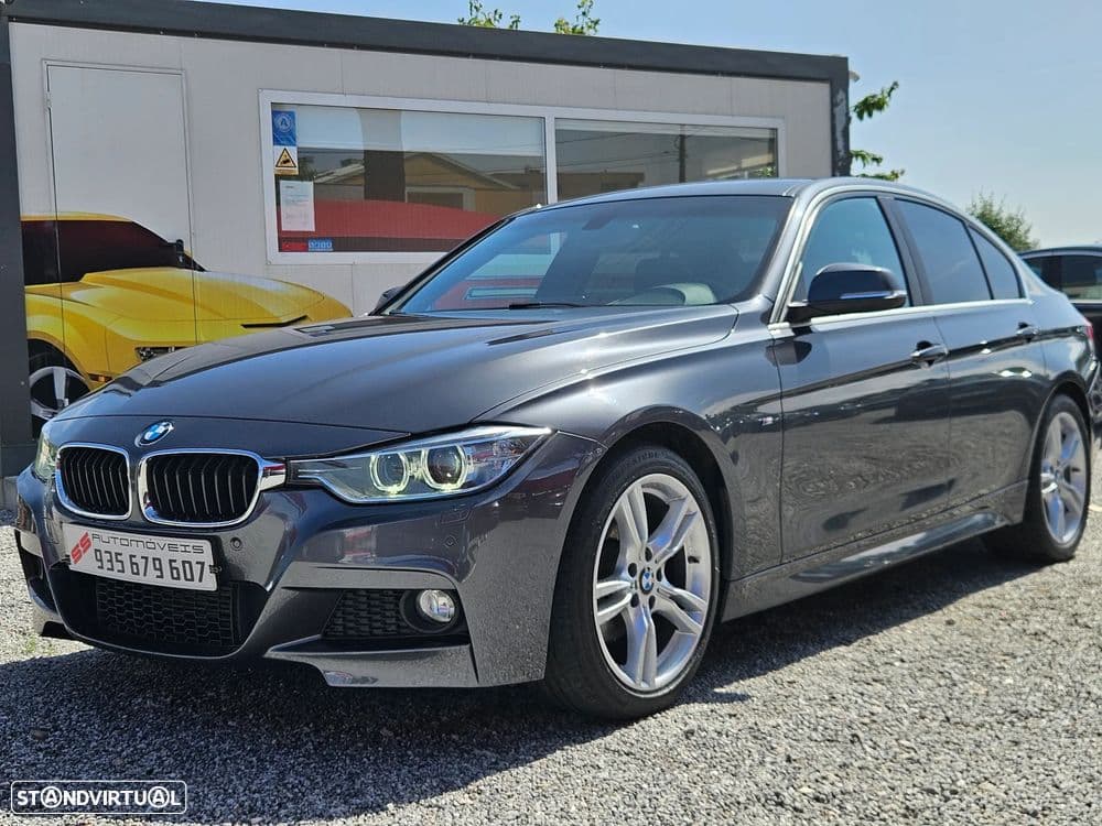 BMW Série 3 Versão Pack M com equipamento completo