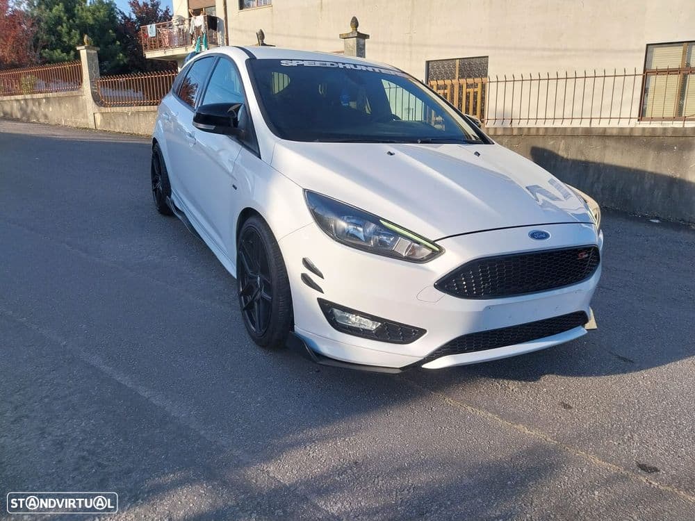 Ford Focus 1.0 EcoBoost S&S ST-Line