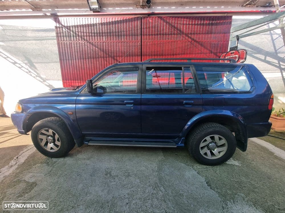 Mitsubishi Pajero Sport 2.5 TD GLS
