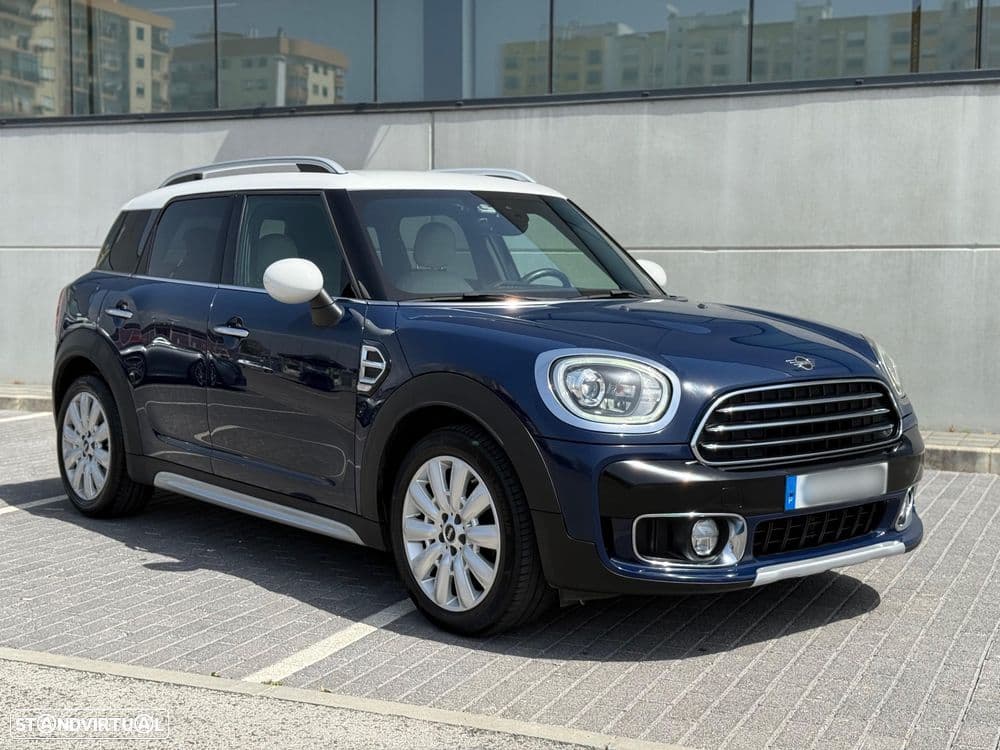 MINI Countryman Versão Cooper D ALL4 Auto