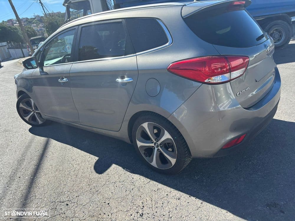 Kia Carens 1.7 CRDi ISG TX