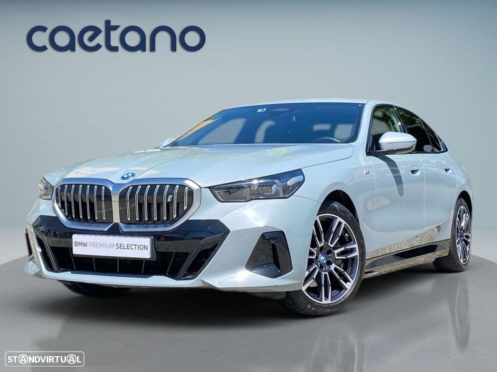 BMW Série i eDrive40 Pack Desportivo M